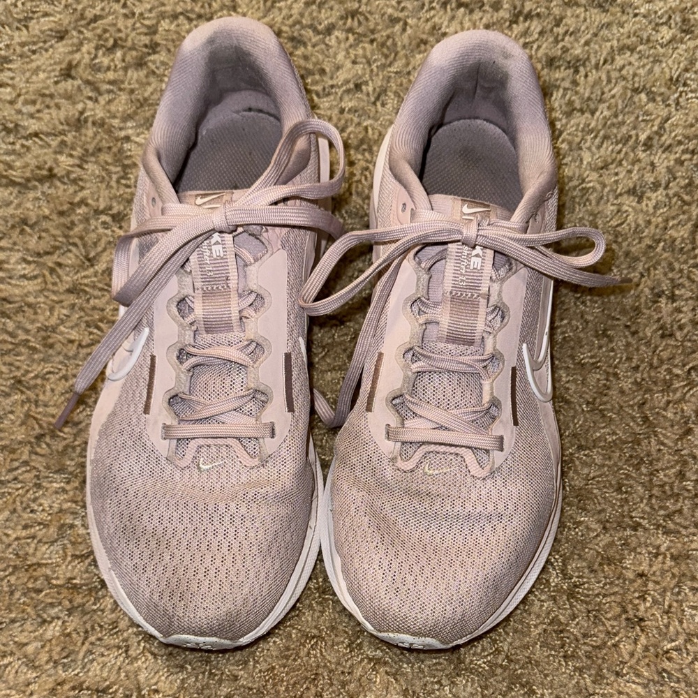 Nike Women's Light Pink Sneakers